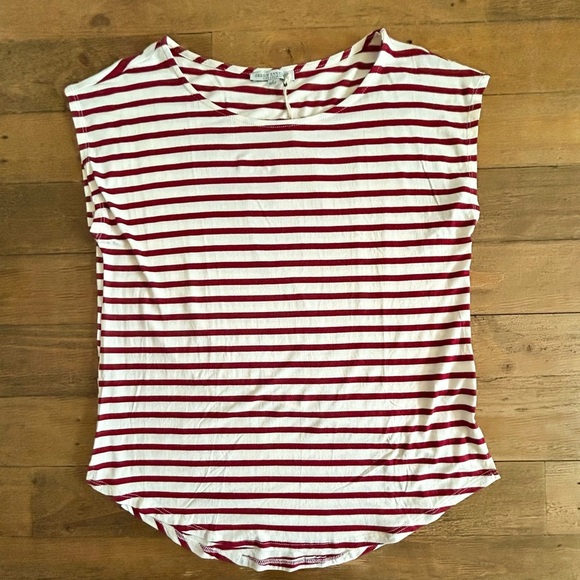 GREEN ENVOLOPE Striped Dark Red and White Cap sleeves Top Basics Scoop Hem - Picture 1 of 6